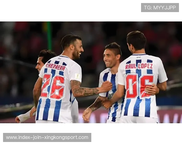 意甲热那亚连续创造反击火力点,现场奋声不断