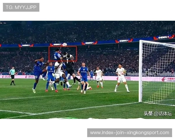 中超焦点战门前混战后补射破门点燃现场