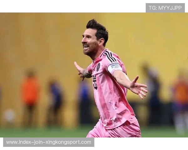 波尔图后场直塞突破对方防线：智慧与力量的完美结合