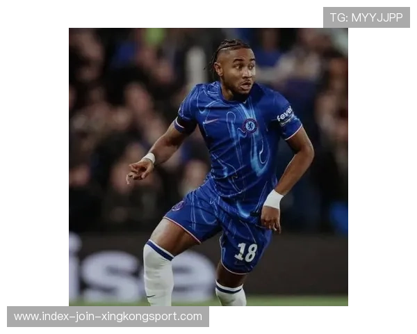 切尔西反击速度奇快,恩昆库低平球轻松命中 切尔西反击速度奇快,恩昆库低平球轻松命中